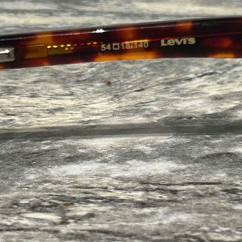 Levi's Brown Rectangular Glasses Sleek Design - image 5